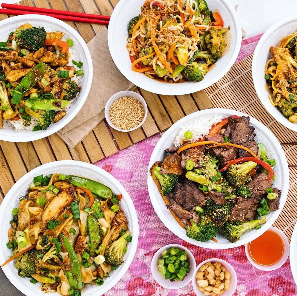 Wokworks | restaurant | City Hall, 1500 John F Kennedy Blvd, Philadelphia, PA 19102, USA | 8559659675 OR +1 855-965-9675