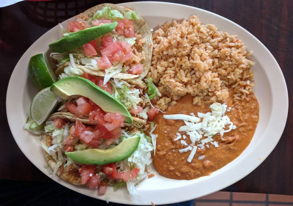 Taquería Primo Chukis Uptown | restaurant | 1708 W Lawrence Ave, Chicago, IL 60640, USA | 8722087075 OR +1 872-208-7075