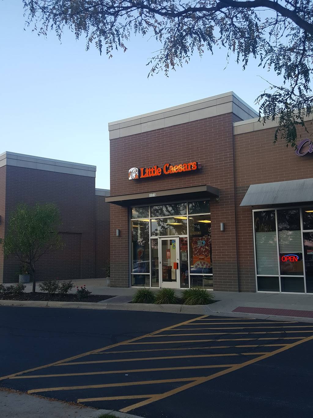 Little Caesars Pizza | meal takeaway | 6901 State Street, Saline, MI 48176, USA | 7344706481 OR +1 734-470-6481