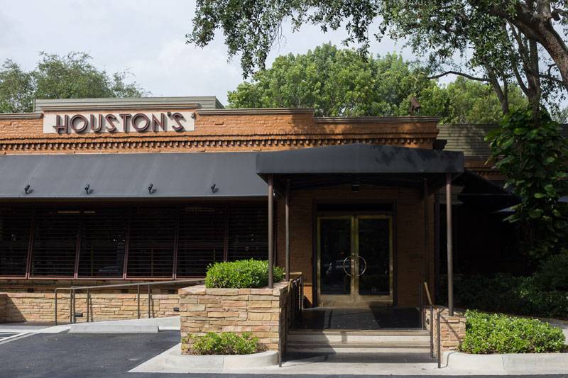 Houstons | restaurant | 1900 NW Executive Center Cir, Boca Raton, FL 33431, USA | 5619980550 OR +1 561-998-0550