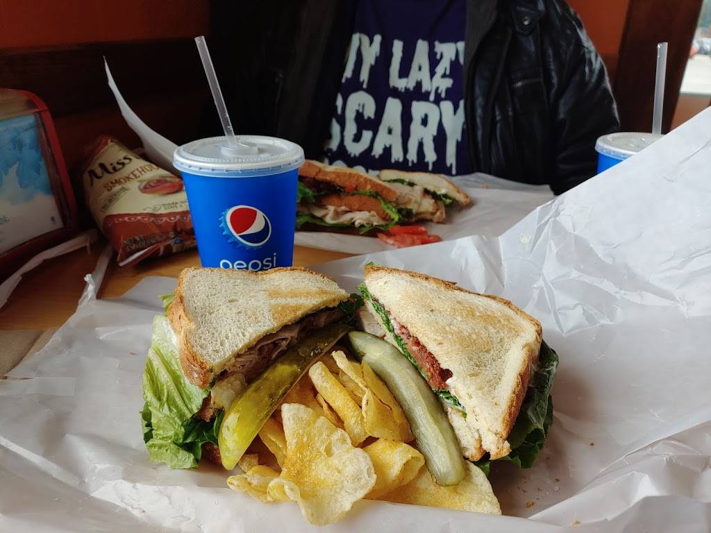 Harvest Moon Deli | restaurant | 366 Griffin Rd, Bangor, ME 04401, USA | 2079903354 OR +1 207-990-3354