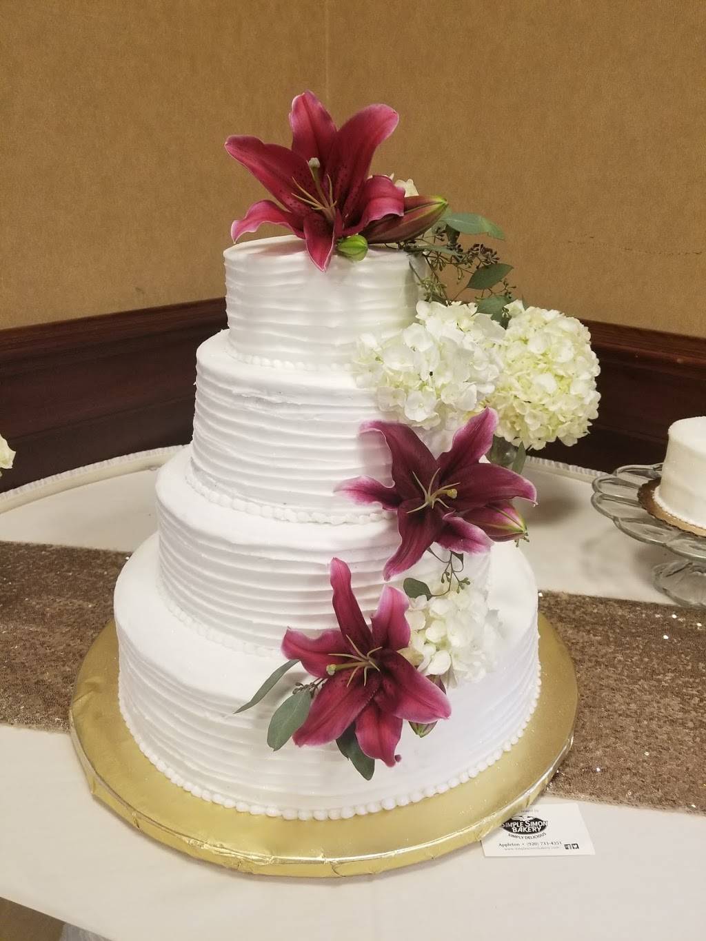 The Marq | restaurant | 3177 French Rd, De Pere, WI 54115, USA | 9207858090 OR +1 920-785-8090