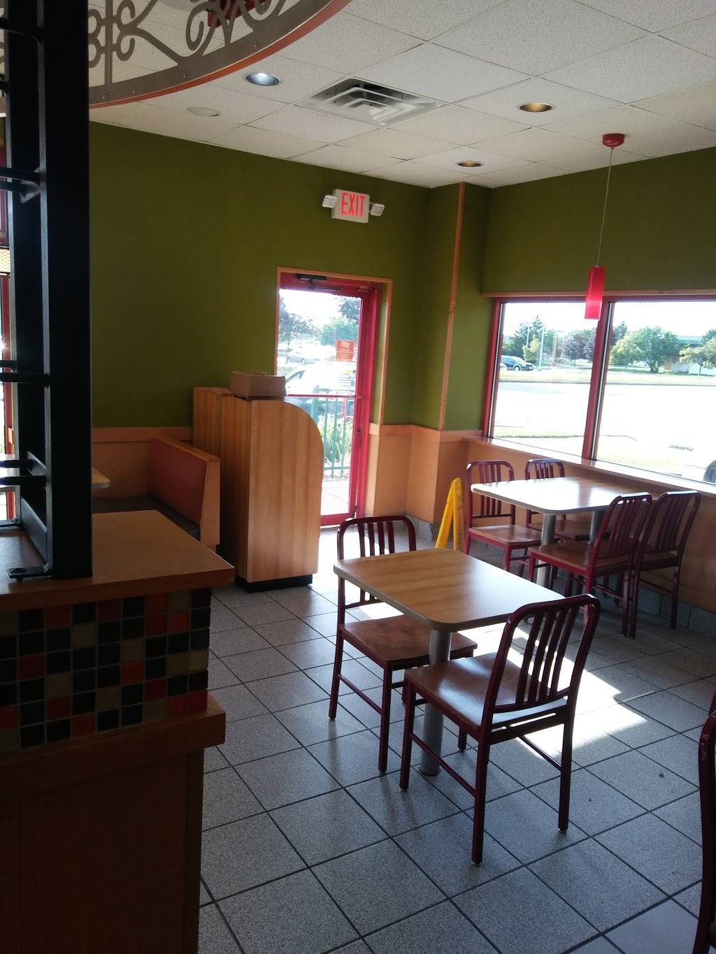 Popeyes Louisiana Kitchen | restaurant | 5581 Warrensville Center Rd, Maple Heights, OH 44137, USA | 2163320770 OR +1 216-332-0770