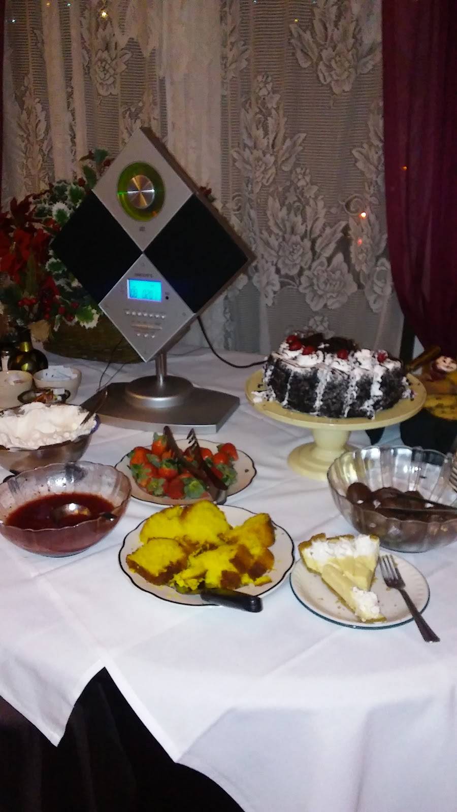 The Vintage House | restaurant | 10150 US-10, Marshfield, WI 54449, USA | 7156762772 OR +1 715-676-2772