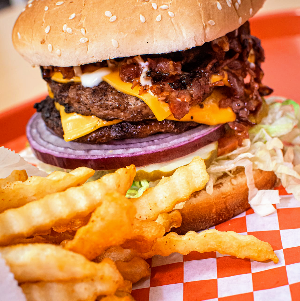 Juicy Burger | restaurant | 3720 E Olive Ave, Fresno, CA 93702, USA | 5595705424 OR +1 559-570-5424