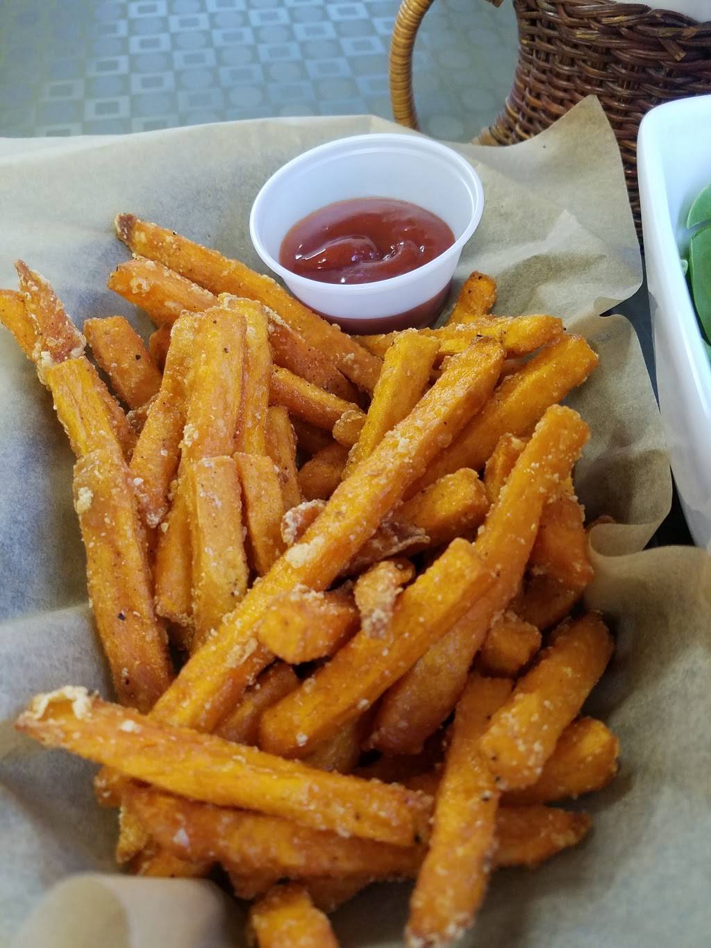 Out of the Box | restaurant | 3807 Spenard Rd, Anchorage, AK 99517, USA | 9079031203 OR +1 907-903-1203