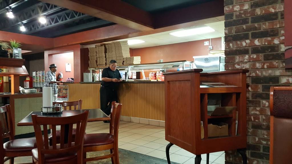 Pizza Hut | restaurant | 110 S WW White Rd, San Antonio, TX 78219, USA | 2107984800 OR +1 210-798-4800