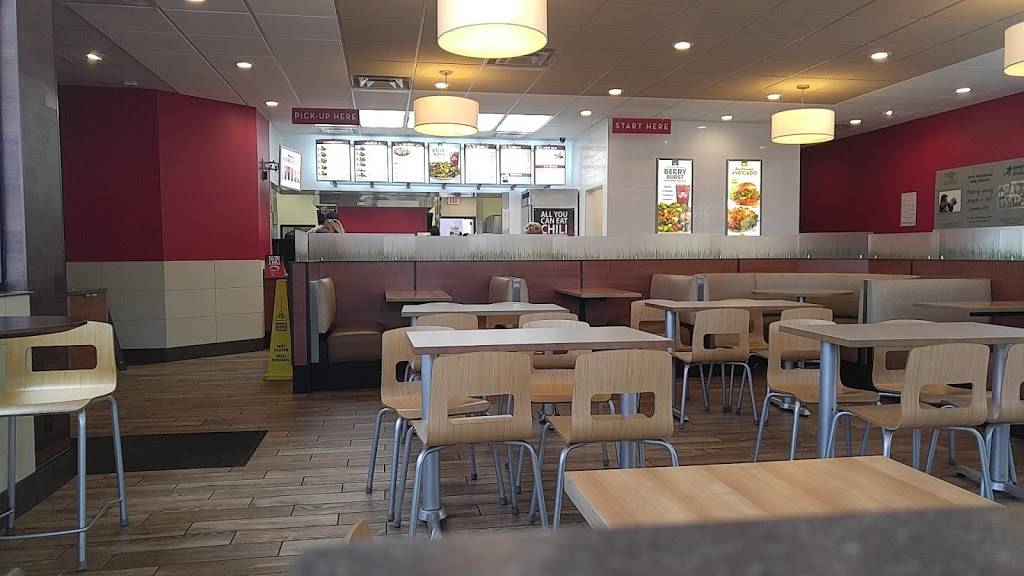 Wendys | restaurant | 433 Boardman Poland Rd, Boardman, OH 44512, USA | 3306292805 OR +1 330-629-2805
