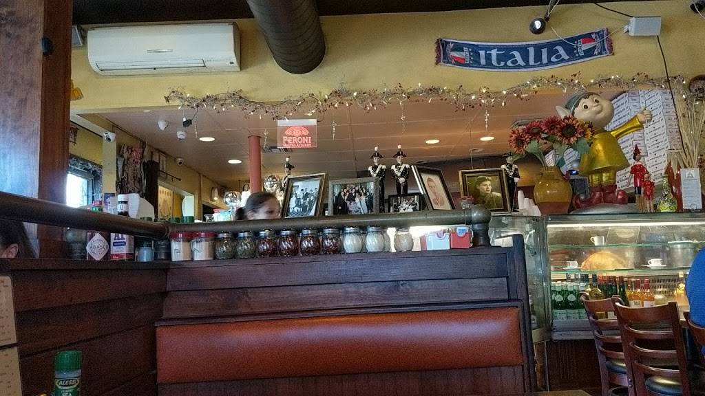 Cristinos Coal Oven Pizza | restaurant | 1101 S Ft Harrison Ave, Clearwater, FL 33756, USA | 7274434900 OR +1 727-443-4900