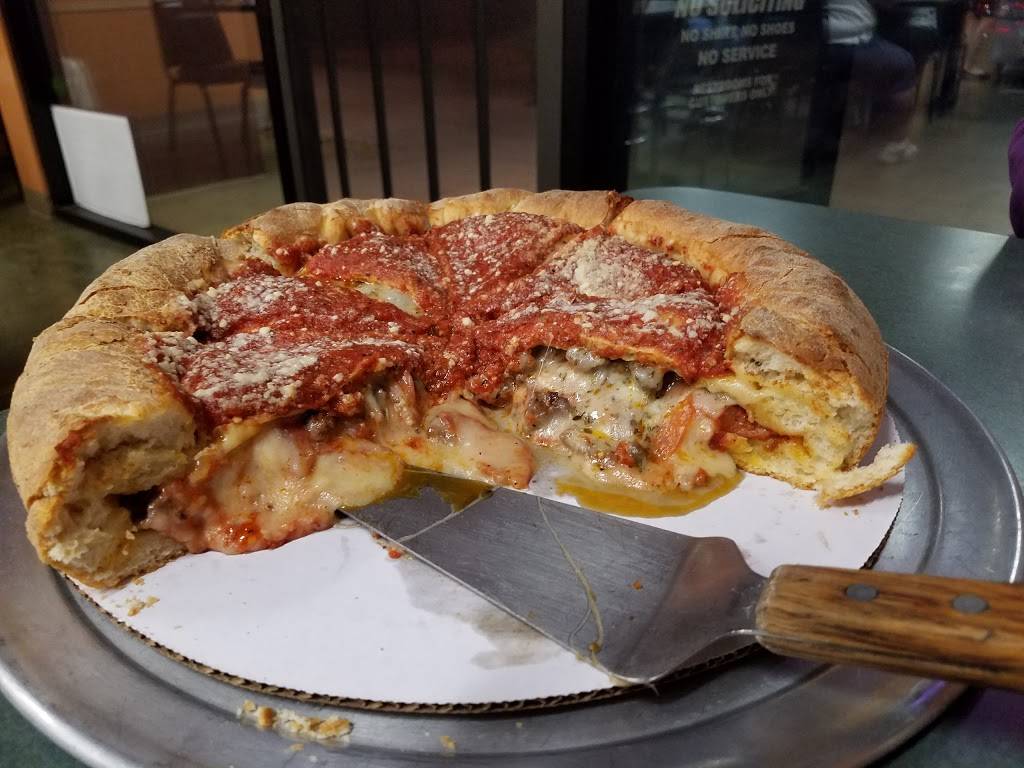 Fatmans Pizza | restaurant | 2430 Apache Trail, Apache Junction, AZ 85120, USA | 4806719897 OR +1 480-671-9897