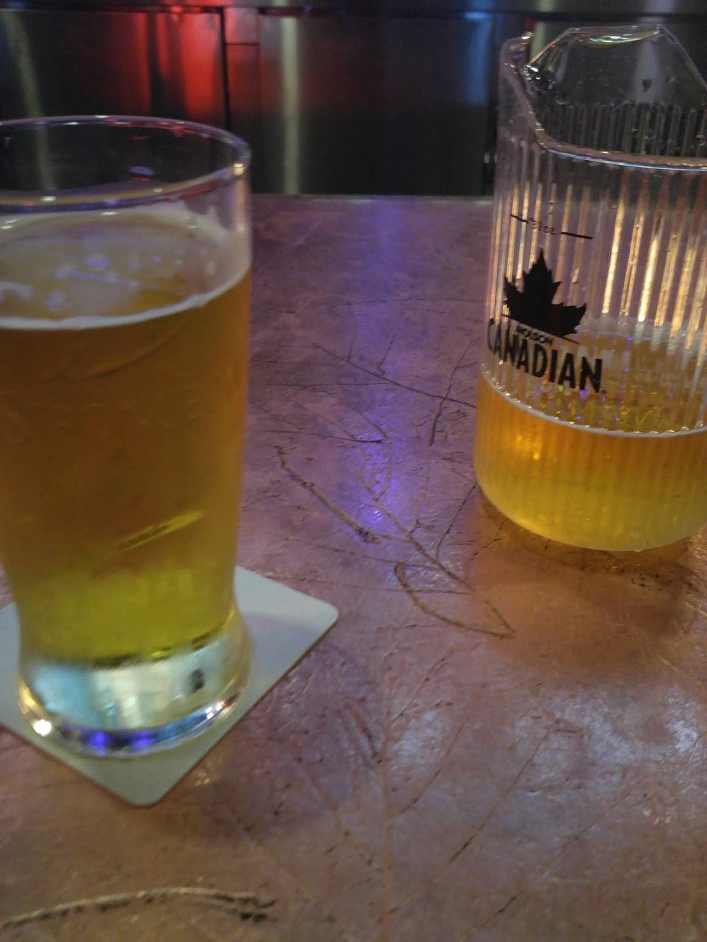 Big Daddys Rock & Roll Emporium | restaurant | 446 Davis Dr, Newmarket, ON L3Y 2P2, Canada | 9058980001 OR +1 905-898-0001