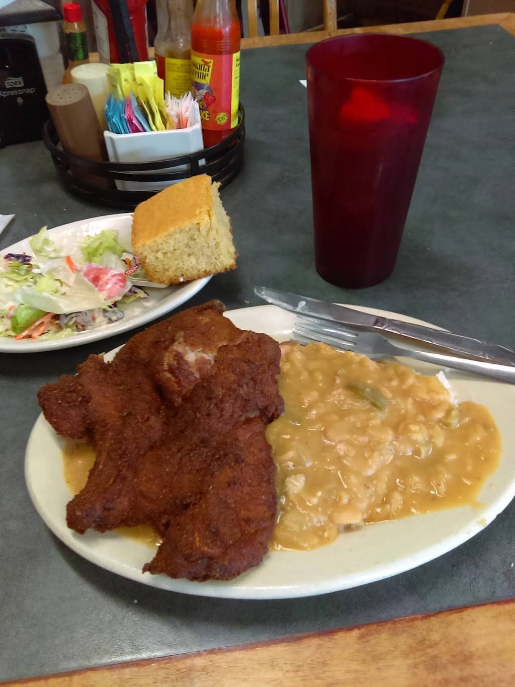 Mr Poor Boy Restaurant | restaurant | 10202 Jefferson Hwy, River Ridge, LA 70123, USA | 5047371170 OR +1 504-737-1170