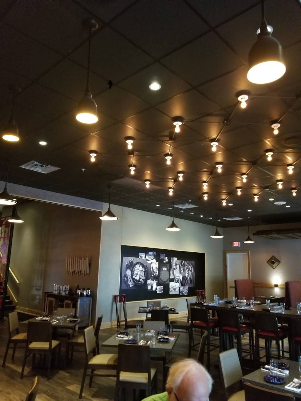 Does Eat Place | restaurant | 195 Beach Blvd, Biloxi, MS 39530, USA | 2282716343 OR +1 228-271-6343