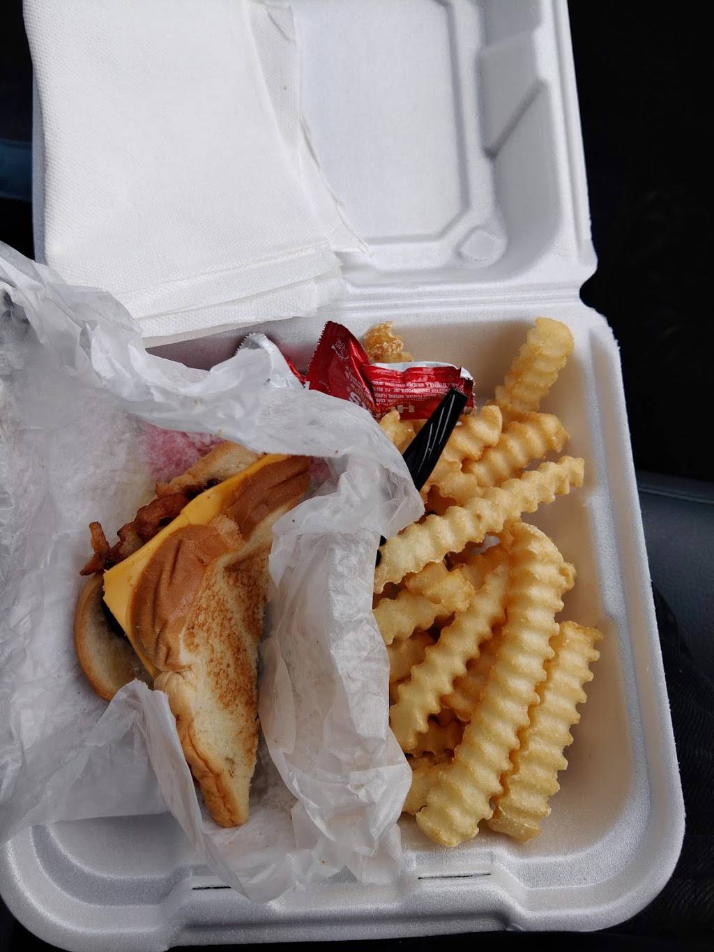 Grill on the Hill | restaurant | 3405 NC-242, Benson, NC 27504, USA | 9198945224 OR +1 919-894-5224