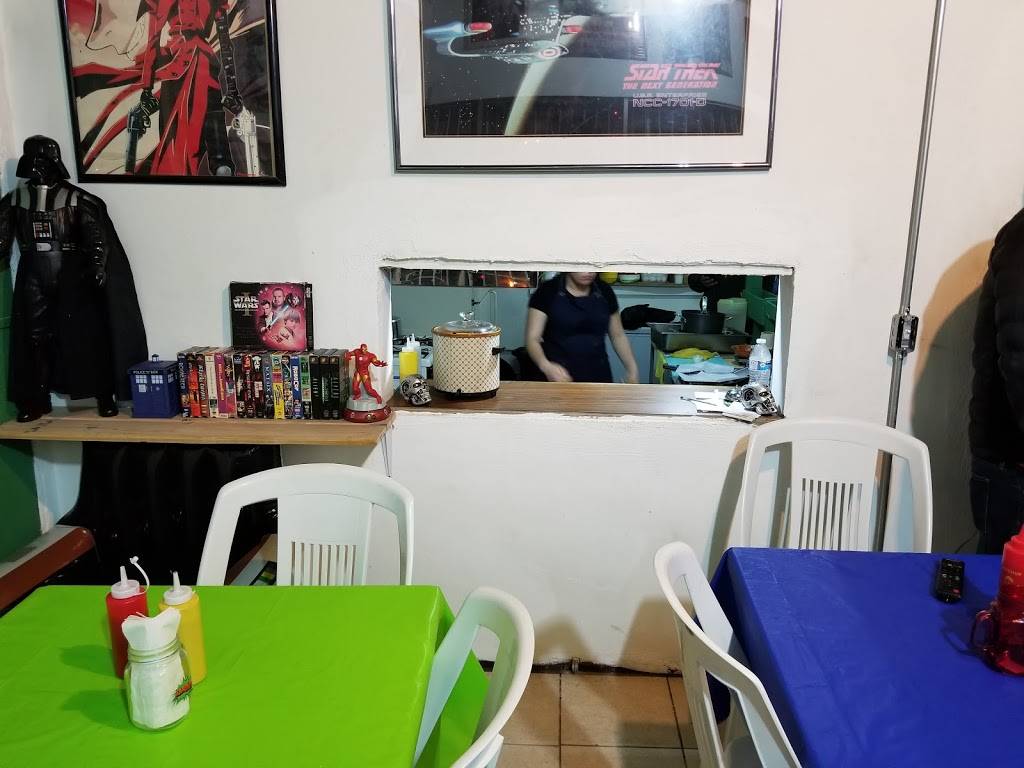 Hamburgeeks | restaurant | Carlos Pacheco 2, 22830 Ensenada, Baja California, Mexico | 016462682126 OR +52 646 268 2126