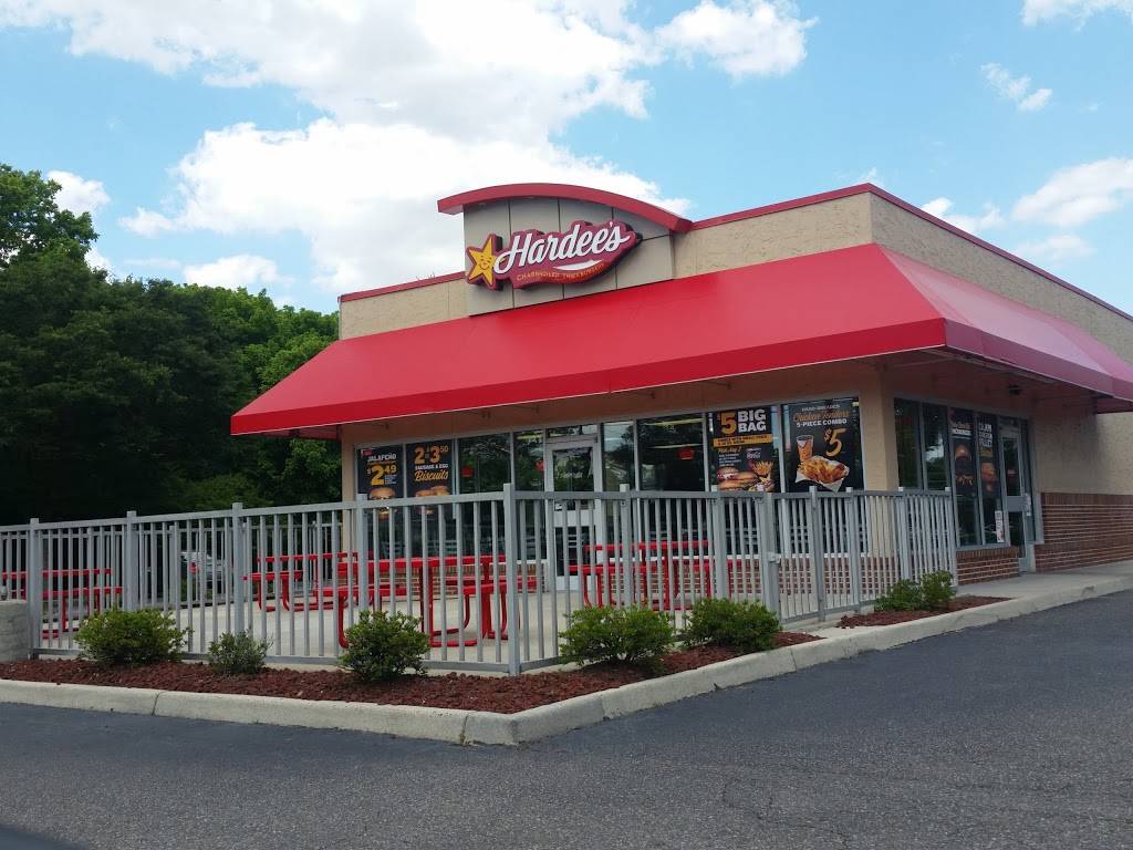 Hardees | restaurant | 109 S George Washington Hwy N, Chesapeake, VA 23323, USA | 7574859663 OR +1 757-485-9663