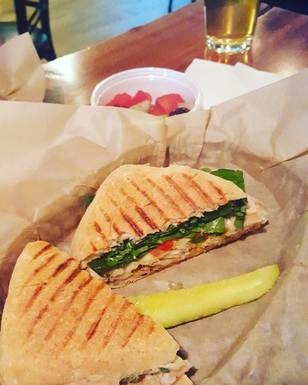 J-Birds Deli & Ales | restaurant | 106 W Marion St, Shelby, NC 28150, USA | 7044069641 OR +1 704-406-9641