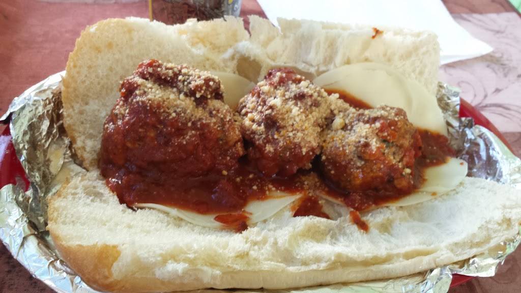 The Sub Station & Italian Restuarant | restaurant | 4410 Hooper Hwy, Cosby, TN 37722, USA | 4234657142 OR +1 423-465-7142