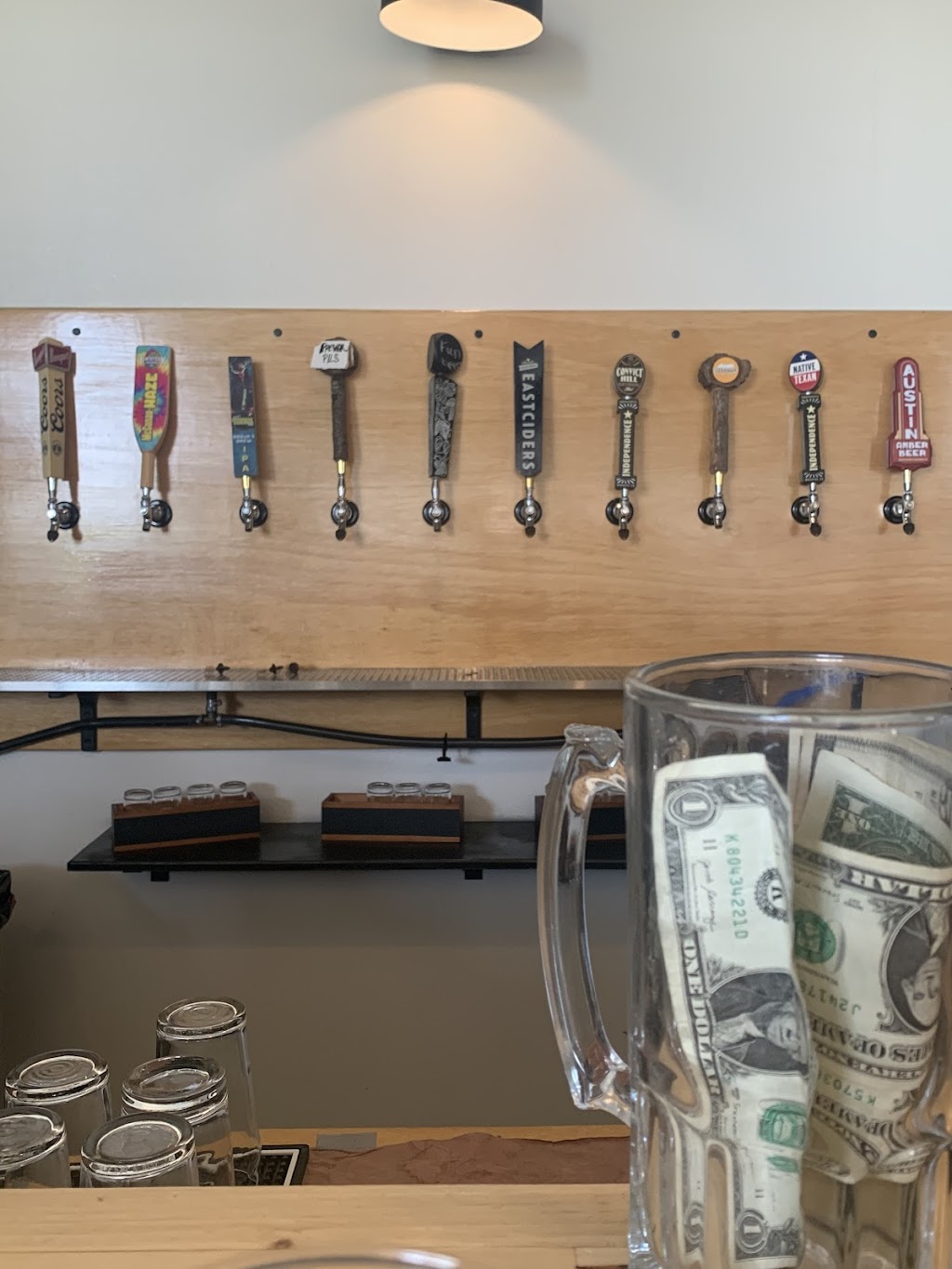 Smithville Brewing Company | restaurant | 661 NW Loop 230, Smithville, TX 78957, USA | 5129804029 OR +1 512-980-4029