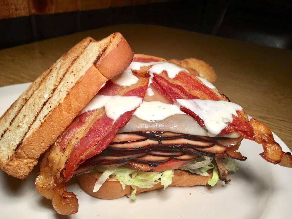 Daltons Sports Grill | restaurant | 2620 Blanding Blvd, Middleburg, FL 32068, USA | 9042821564 OR +1 904-282-1564