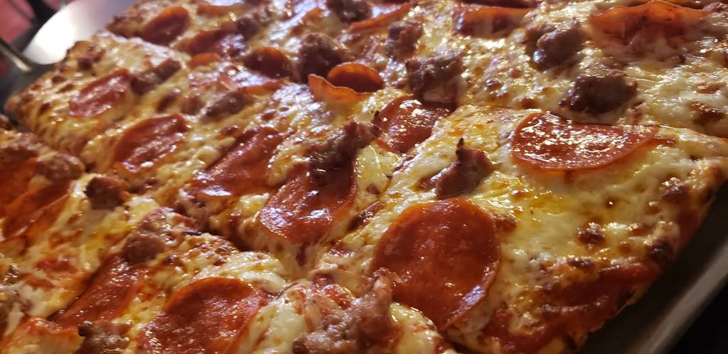 Emmas Pizza | meal delivery | 113 S Lake St, Mora, MN 55051, USA | 3206799229 OR +1 320-679-9229