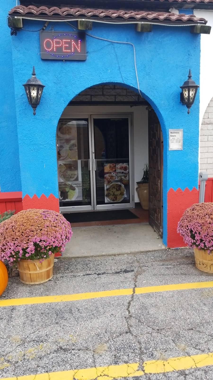 Pupuseria Katarina | restaurant | 1409 Brookpark Rd, Cleveland, OH 44109, USA | 2163316624 OR +1 216-331-6624