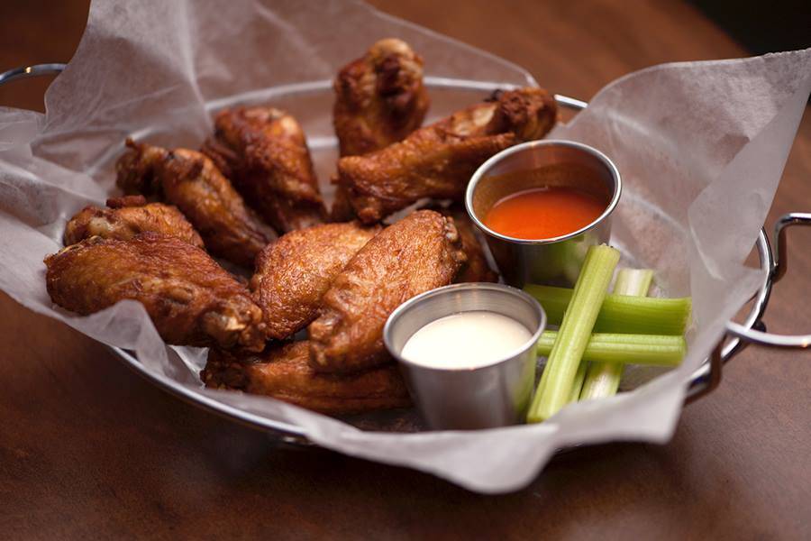 Duckys Sports Lounge | restaurant | 1719 W Kennedy Blvd, Tampa, FL 33606, USA | 8132546160 OR +1 813-254-6160