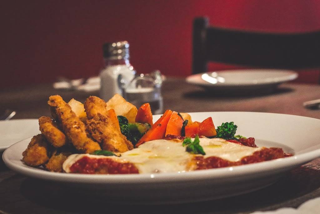 Salto Restaurant & Bar | restaurant | 1138 Davenport Rd, Toronto, ON M6G 2C6, Canada | 4166533077 OR +1 416-653-3077