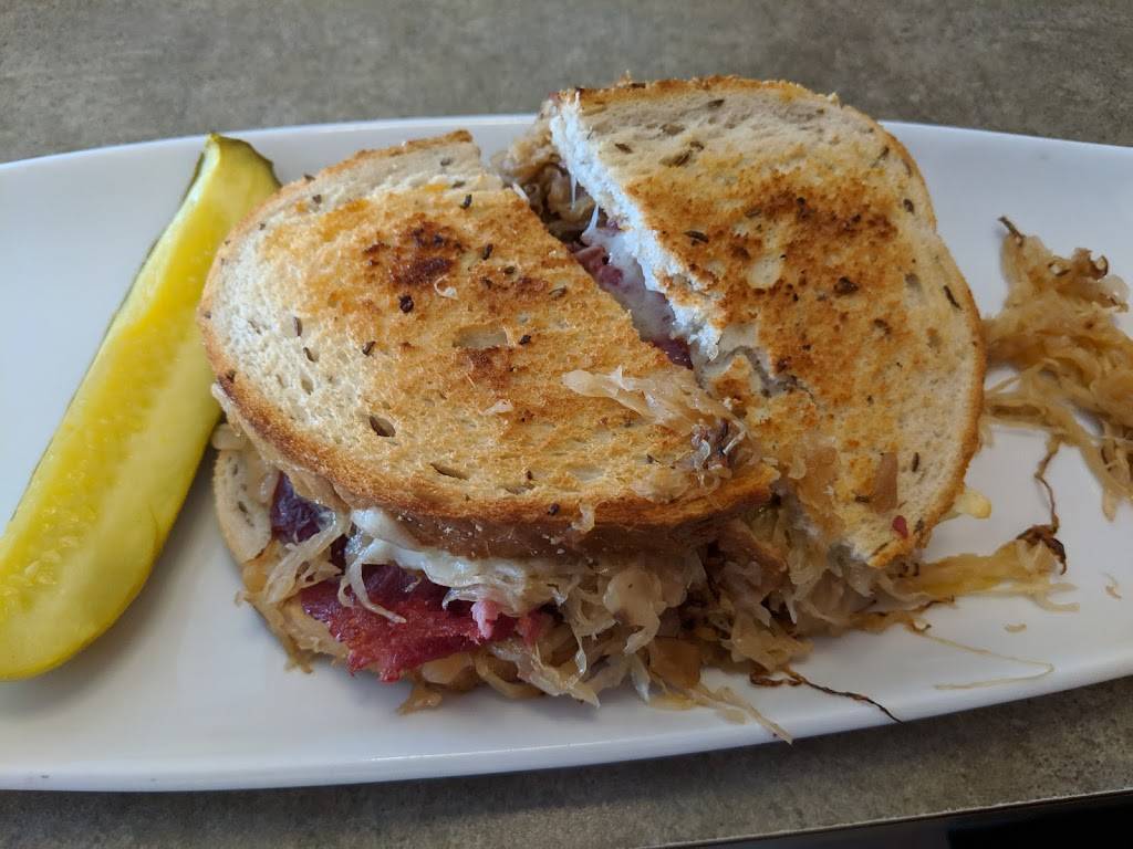 Tuscany Square | restaurant | 3470 Wilmington Rd, New Castle, PA 16105, USA | 7246540365 OR +1 724-654-0365