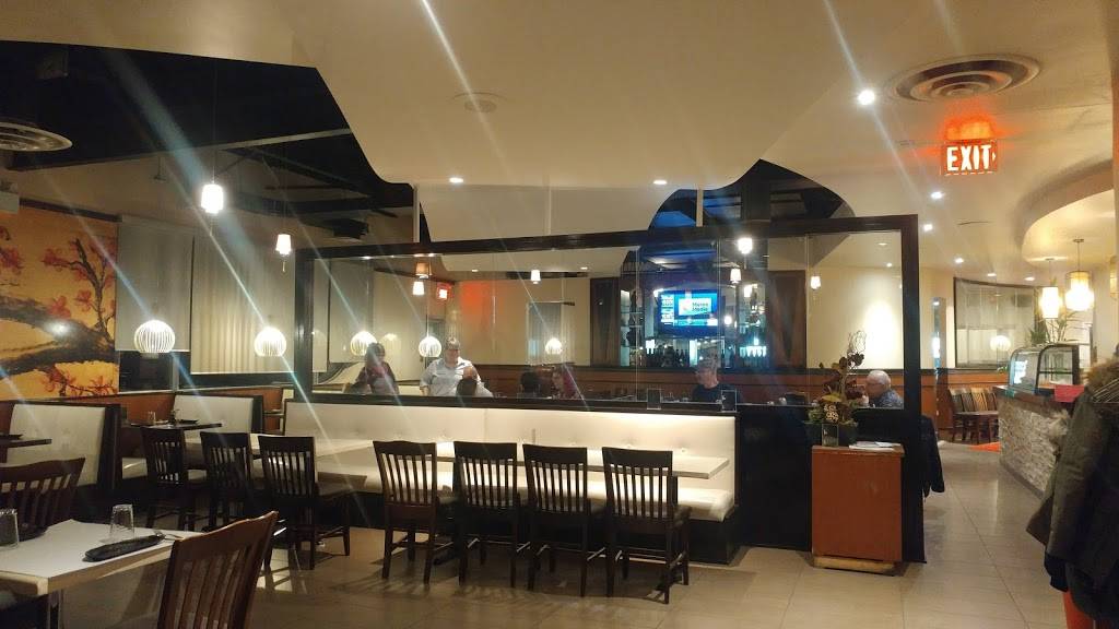 O Piment | restaurant | 1092 Boulevard Moody, Terrebonne, QC J6W 3K9, Canada | 4504718405 OR +1 450-471-8405