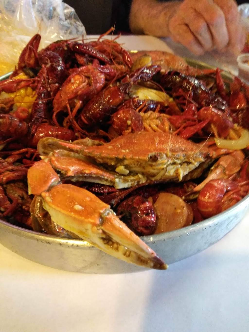 Crawfish Shack & Oyster Bar | restaurant | 2013 Wells Branch Pkwy #106, Austin, TX 78728, USA | 5122527556 OR +1 512-252-7556