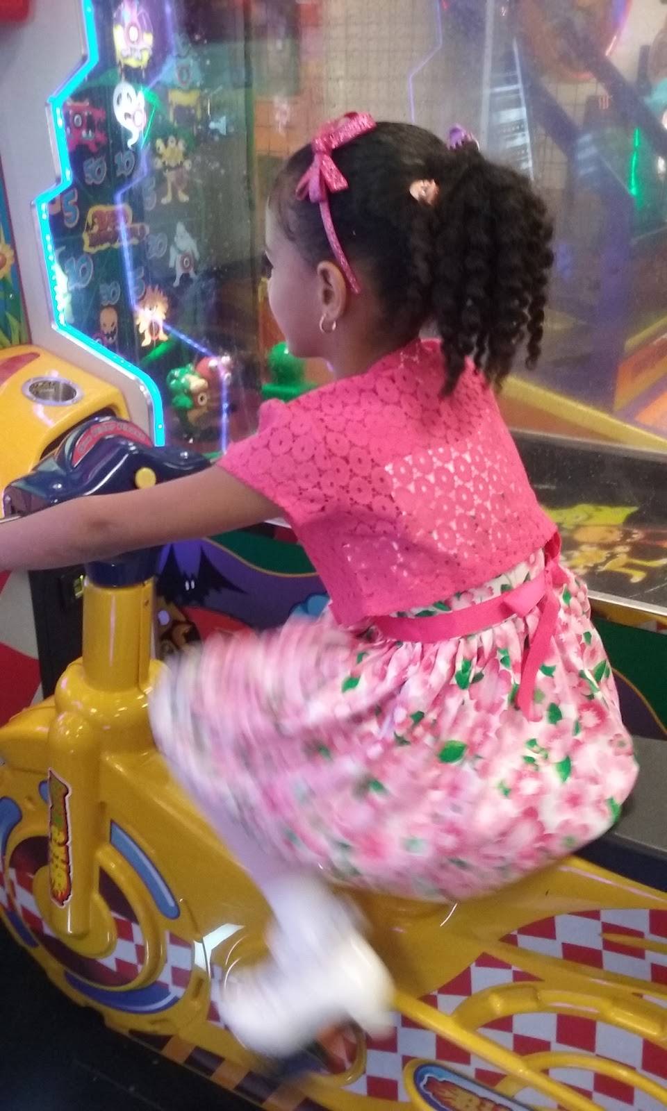 Chuck E. Cheese | restaurant | 90 Pleasant Valley St, Methuen, MA 01844, USA | 9785579900 OR +1 978-557-9900