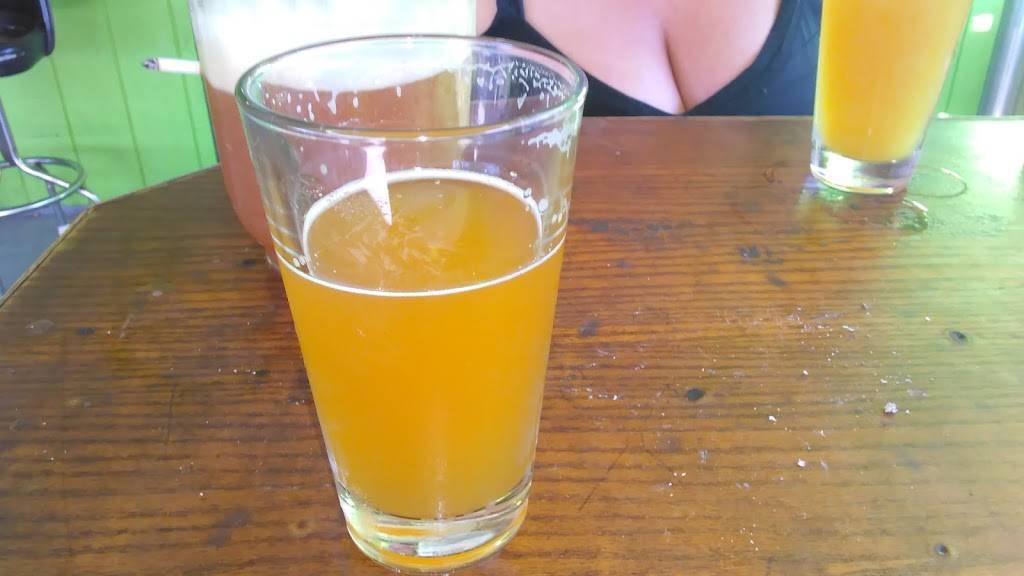 B & B Lounge | night club | 213 S Front St, Creswell, OR 97426, USA | 5418953952 OR +1 541-895-3952