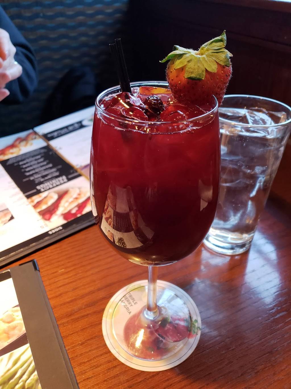 Red Lobster | restaurant | 3920 28th St SE, Kentwood, MI 49512, USA | 6169499190 OR +1 616-949-9190