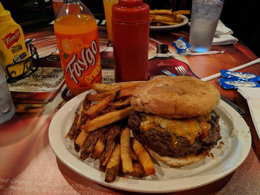 Cutters Bar & Grill | restaurant | 2638 Orleans St, Detroit, MI 48207, USA | 3133930960 OR +1 313-393-0960