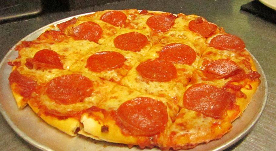 Vintage Italian Pizza | meal delivery | 3901 Grand Ave, Duluth, MN 55807, USA | 2186249090 OR +1 218-624-9090