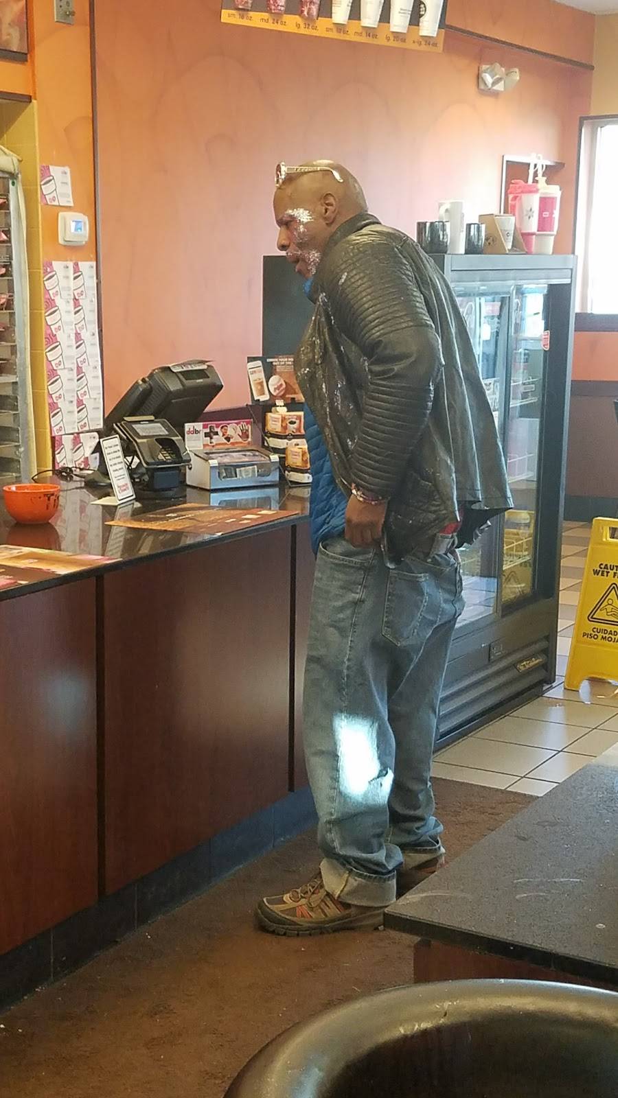 Dunkin | bakery | 16204 Lorain Ave, Cleveland, OH 44111, USA | 2168123865 OR +1 216-812-3865