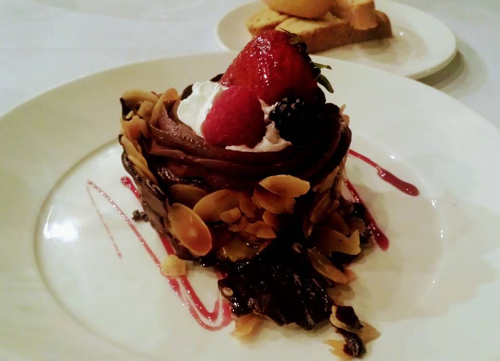 Alberto | restaurant | 98-31 Metropolitan Ave, Forest Hills, NY 11375, USA | 7182687860 OR +1 718-268-7860