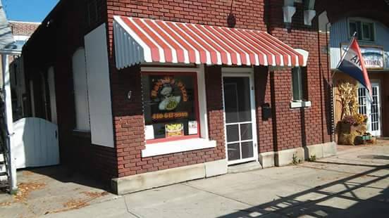 DaNells Pizza | restaurant | 133 E Herrick Ave, Wellington, OH 44090, USA | 4406479989 OR +1 440-647-9989