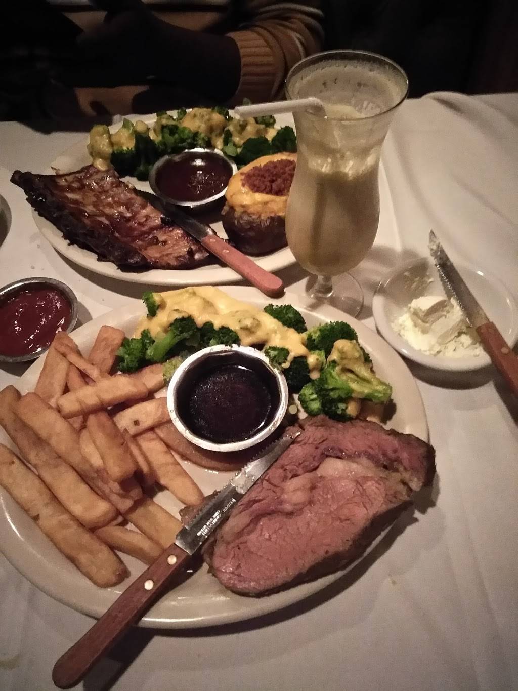 Poor Richards Restaurant | restaurant | 1702 Park Hill Dr, Gainesville, GA 30501, USA | 7705320499 OR +1 770-532-0499