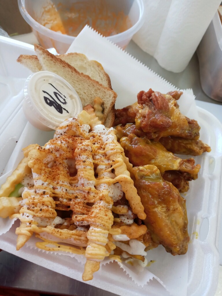 KC Wings | restaurant | 2501 Avenue E, Birmingham, AL 35218, USA | 2057774161 OR +1 205-777-4161