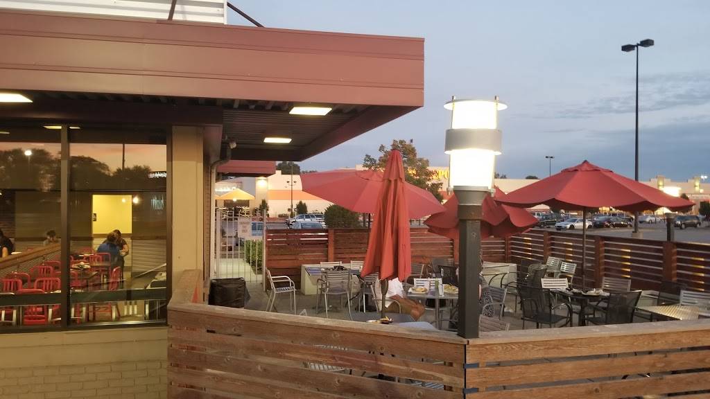 Burrito Parrilla Mexicana - CS | restaurant | 415 S Schmale Rd, Carol Stream, IL 60188, USA | 6307657770 OR +1 630-765-7770