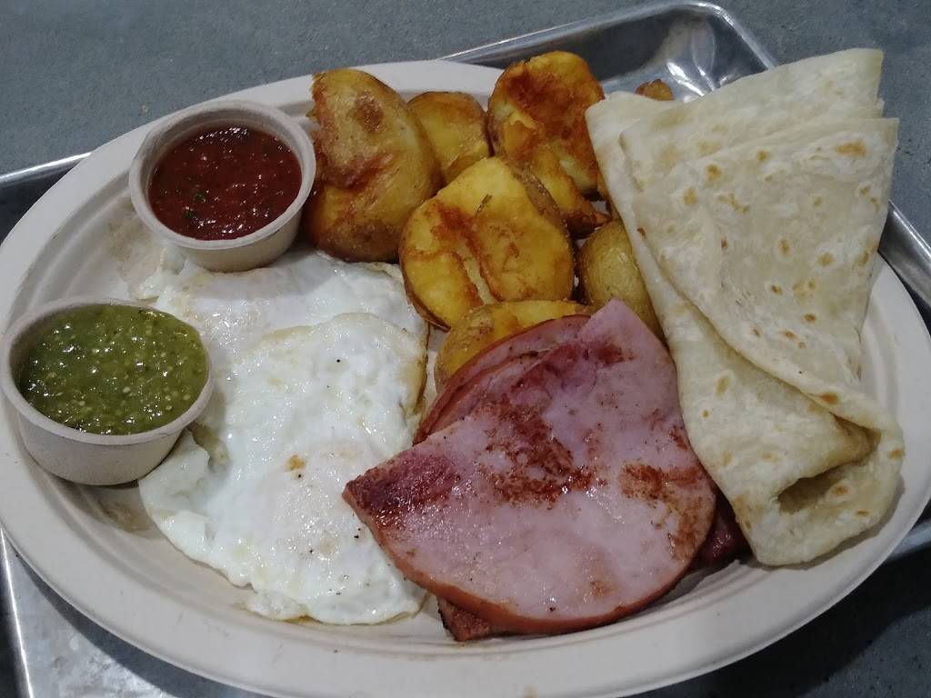 Royal Rooster SD | restaurant | 1717 Quivira Rd, San Diego, CA 92109, USA | 6195429295 OR +1 619-542-9295