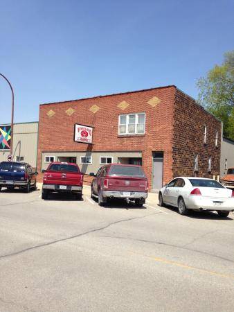 Vinnys BBQ | restaurant | 507 Main St, Dakota City, IA 50529, USA | 5153322046 OR +1 515-332-2046