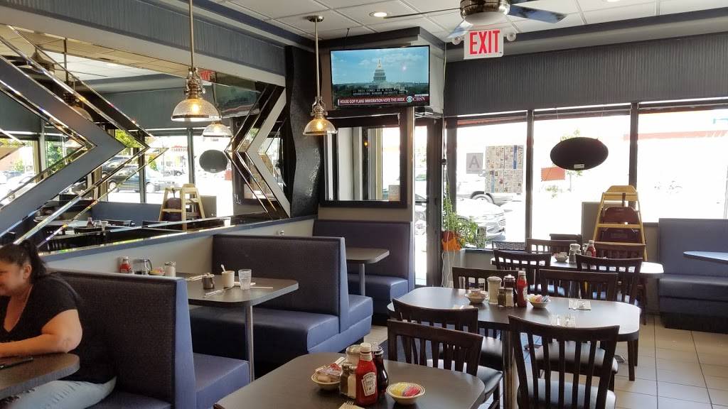 Mikes Diner Of Brooklyn | restaurant | 1454 86th St, Brooklyn, NY 11228, USA | 7186214714 OR +1 718-621-4714