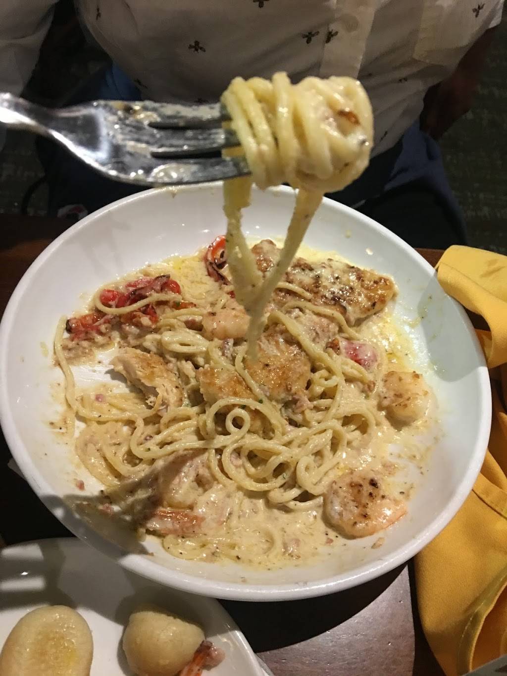 Olive Garden Italian Restaurant | meal takeaway | 1884 Marron Rd bldg l, Carlsbad, CA 92008, USA | 7604341016 OR +1 760-434-1016