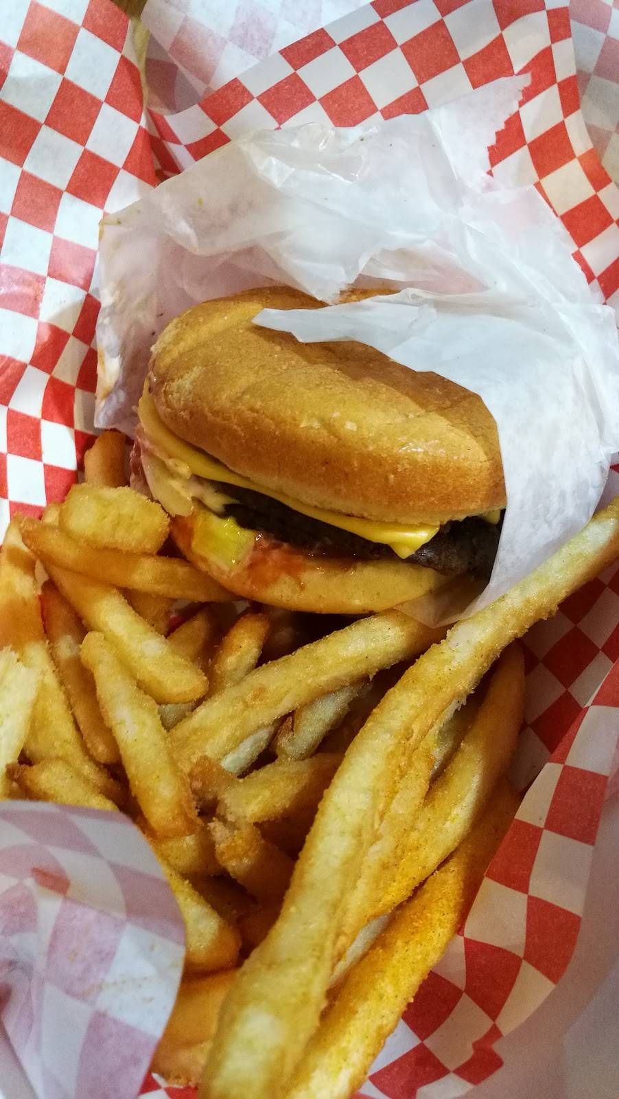 Famous Steak & Lemonade | restaurant | 5060 38th St, Indianapolis, IN 46254, USA | 3173879999 OR +1 317-387-9999