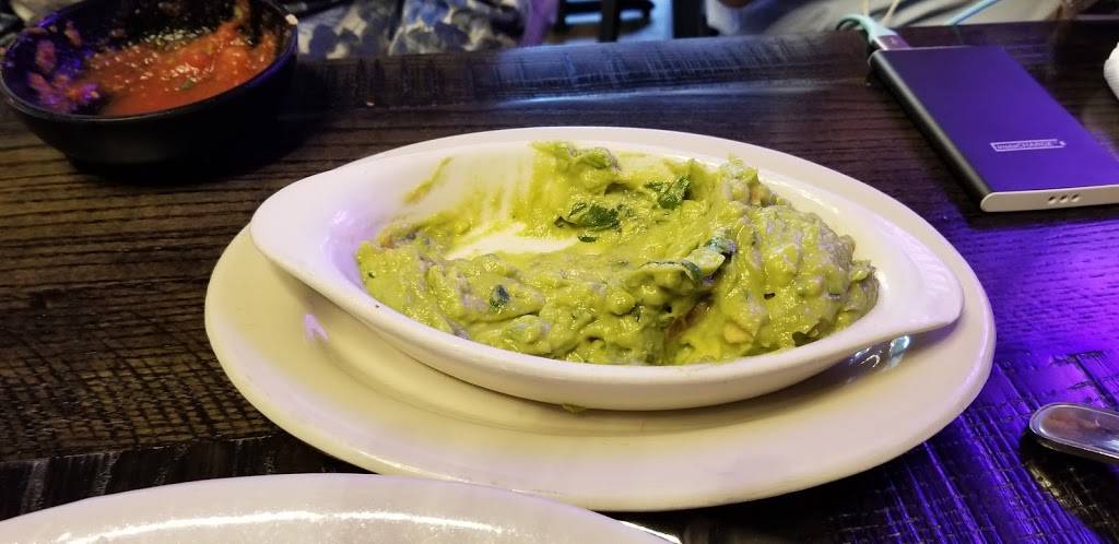 Lucianas Mexican Restaurant and Cantina | restaurant | 310 Washington St, Columbus, IN 47201, USA | 8127997223 OR +1 812-799-7223