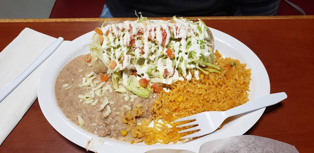 Taqueria La Central | restaurant | 5640 Clinton Hwy, Knoxville, TN 37912, USA | 8652498417 OR +1 865-249-8417