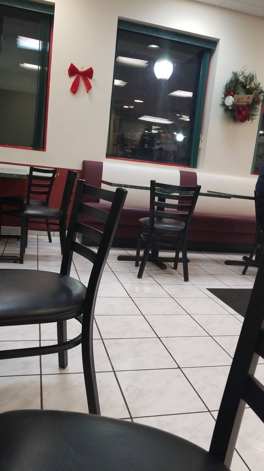 Crossroads Pizza 2 | meal delivery | 2065 E Main St, Bridgeport, CT 06610, USA | 2033675554 OR +1 203-367-5554